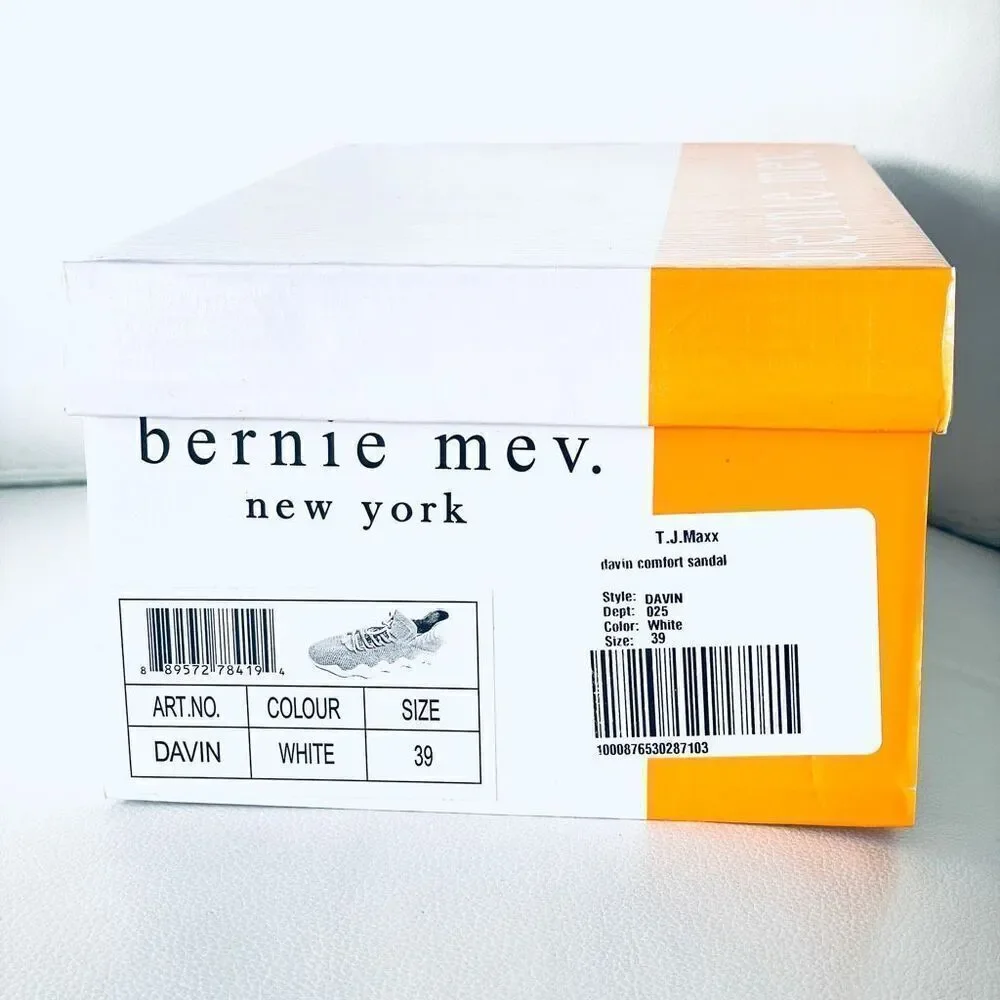 NWT in Box Gorgeous BERNIE MEV 38 (7-7.5 US) Davin Comfort white Chunky Sneakers